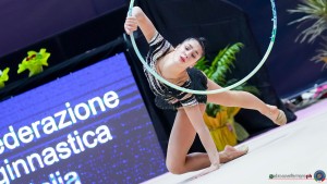 fabriano raffaeli sofia un cerchio sfe05503 copia simone ferraro ph